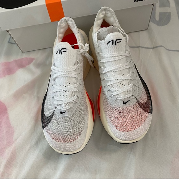 Nike Air Zoom Alphafly Next% 3Prototype - Picture 5 of 7